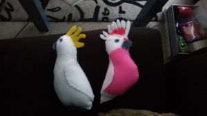 At least they look like a cockatoo and a galah, right??